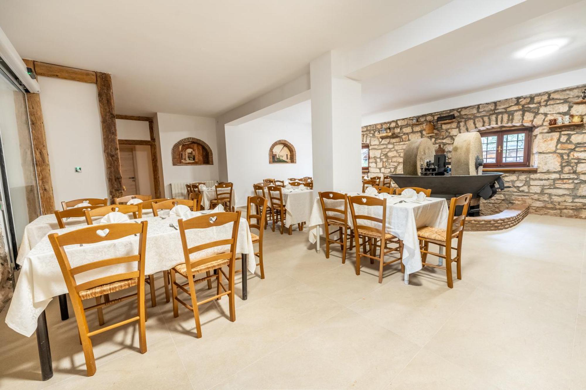 Seget  Hotel Maslina מראה חיצוני תמונה
